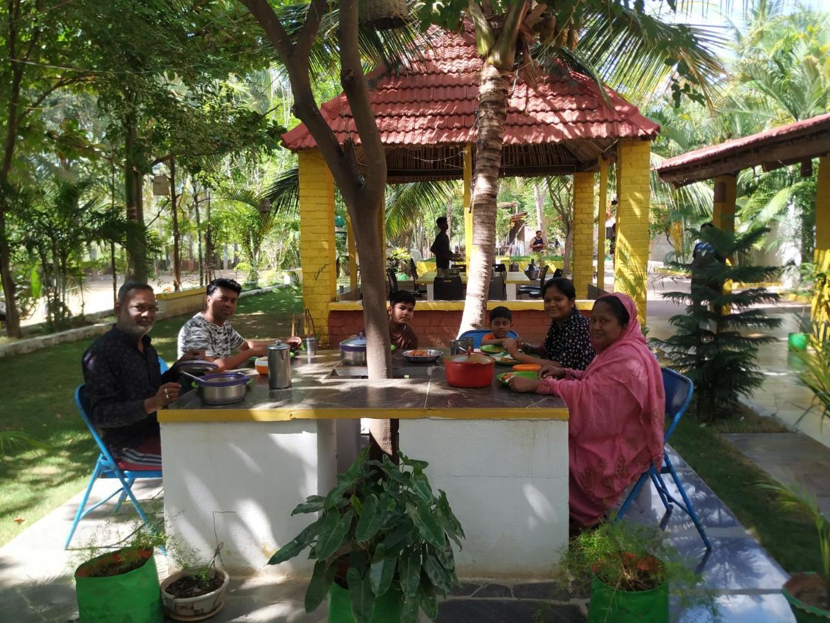 Holiyday In Vgf Farm House Dānishpet Exterior foto